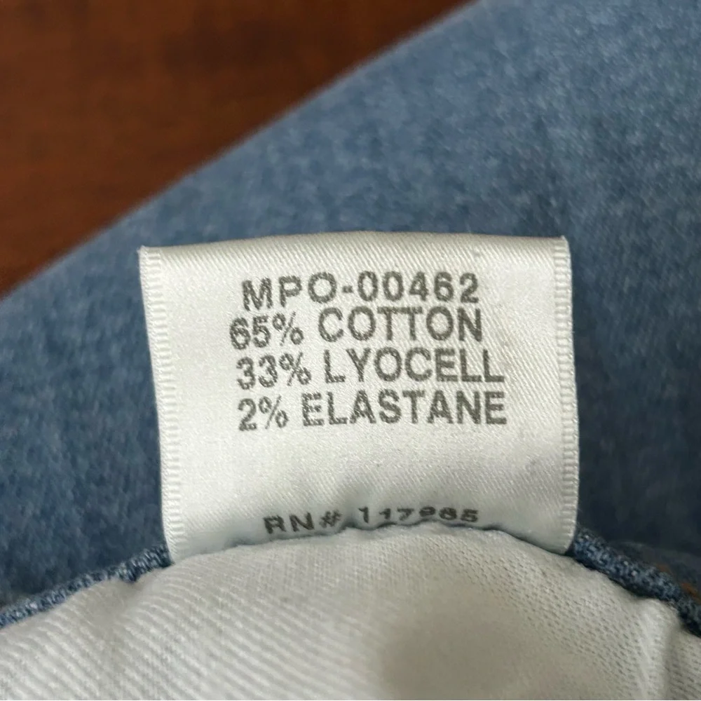 J Brand Cropped Rail Ocean Side Slim Straight Light Wash Stretch Jeans‎